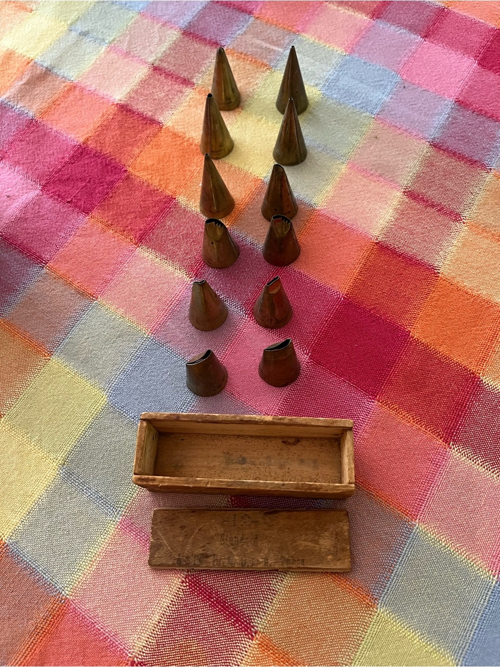 Vintage ‘Standard’ Brass Cake Decorating Cones/Tips (12) w. Original Wooden Box